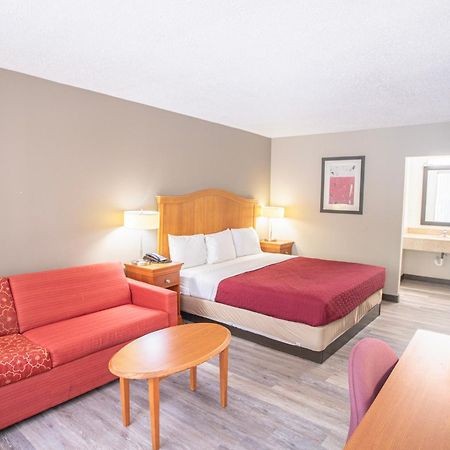 Oyo Hotel Greensboro East I 40 Dış mekan fotoğraf