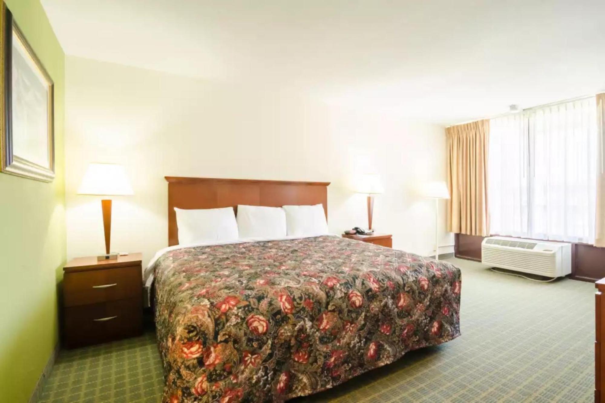 Oyo Hotel Greensboro East I 40 Dış mekan fotoğraf