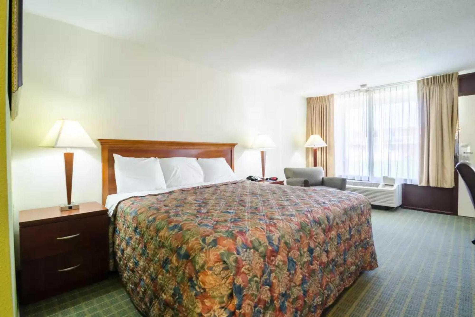 Oyo Hotel Greensboro East I 40 Dış mekan fotoğraf