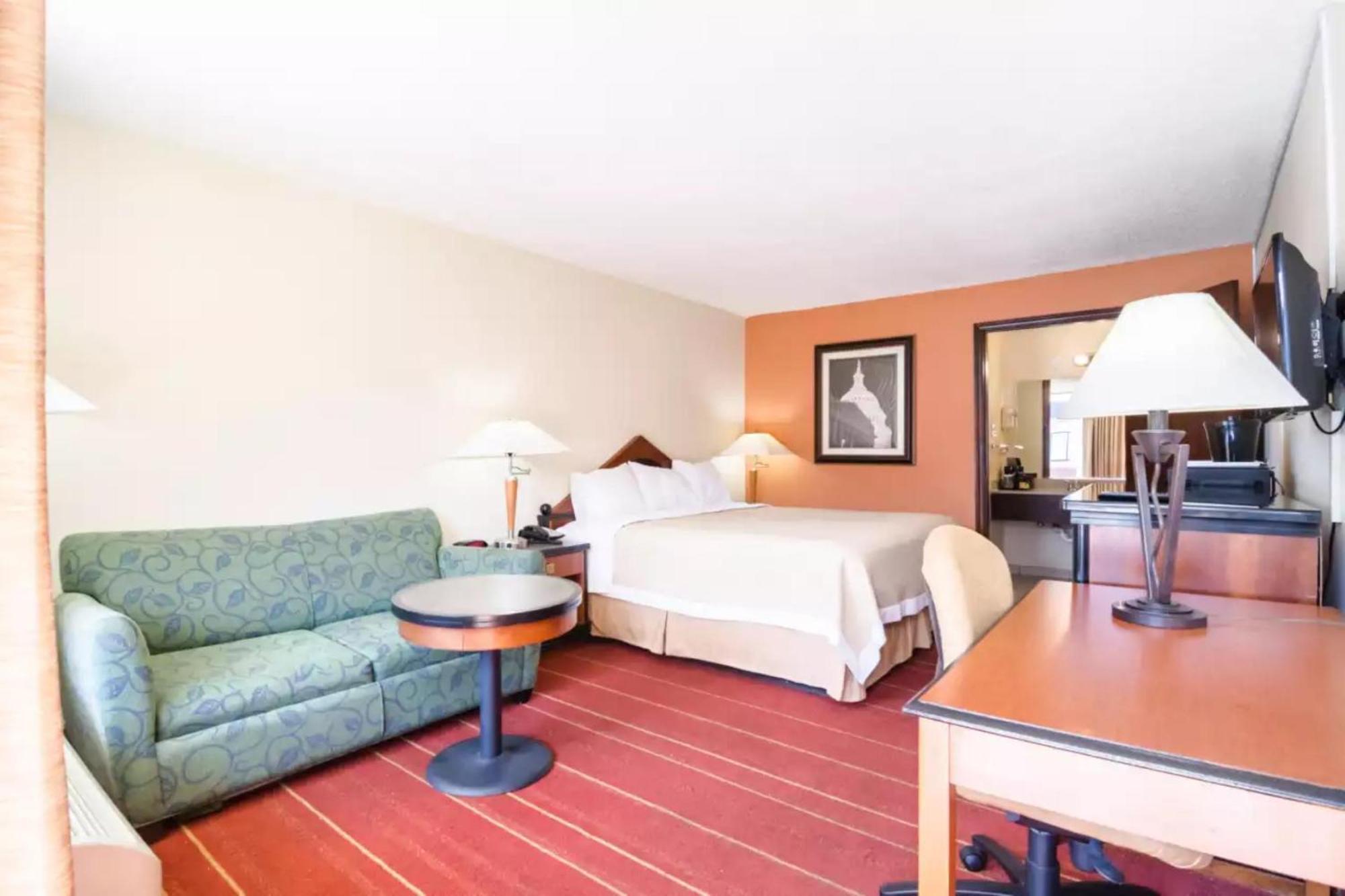 Oyo Hotel Greensboro East I 40 Dış mekan fotoğraf