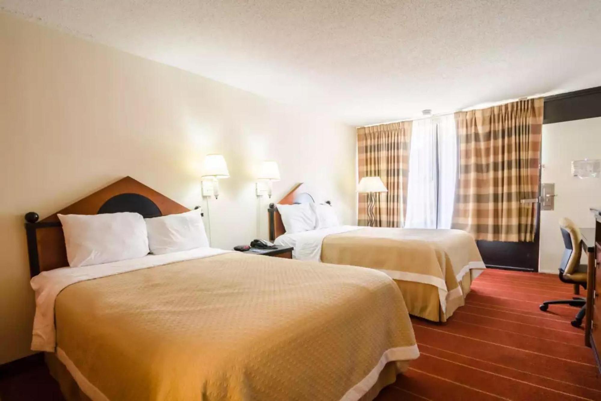 Oyo Hotel Greensboro East I 40 Dış mekan fotoğraf