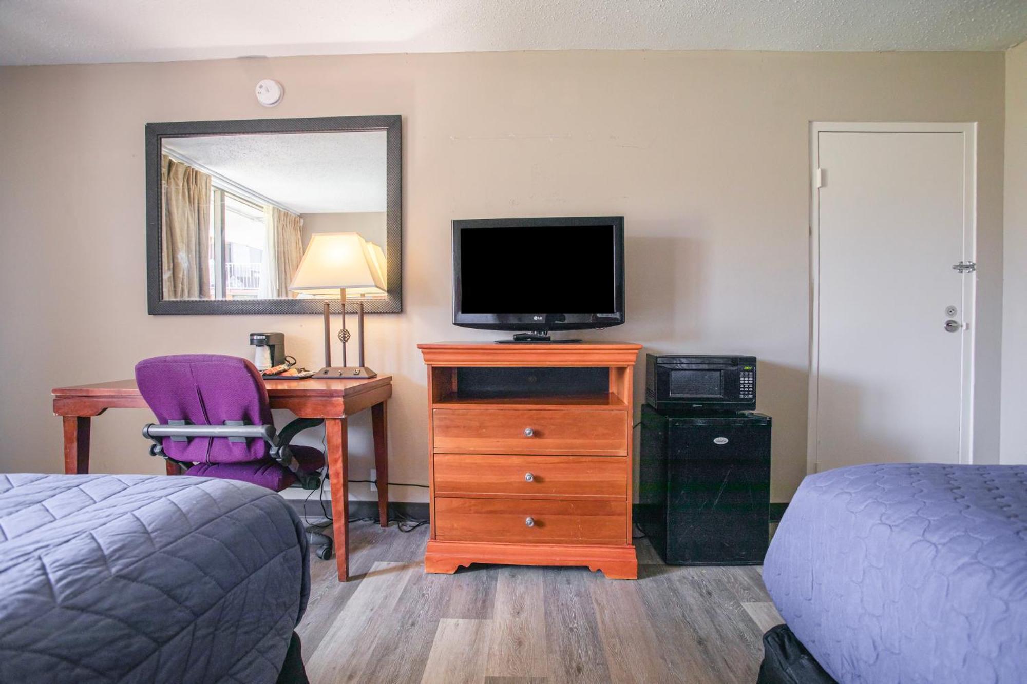 Oyo Hotel Greensboro East I 40 Dış mekan fotoğraf