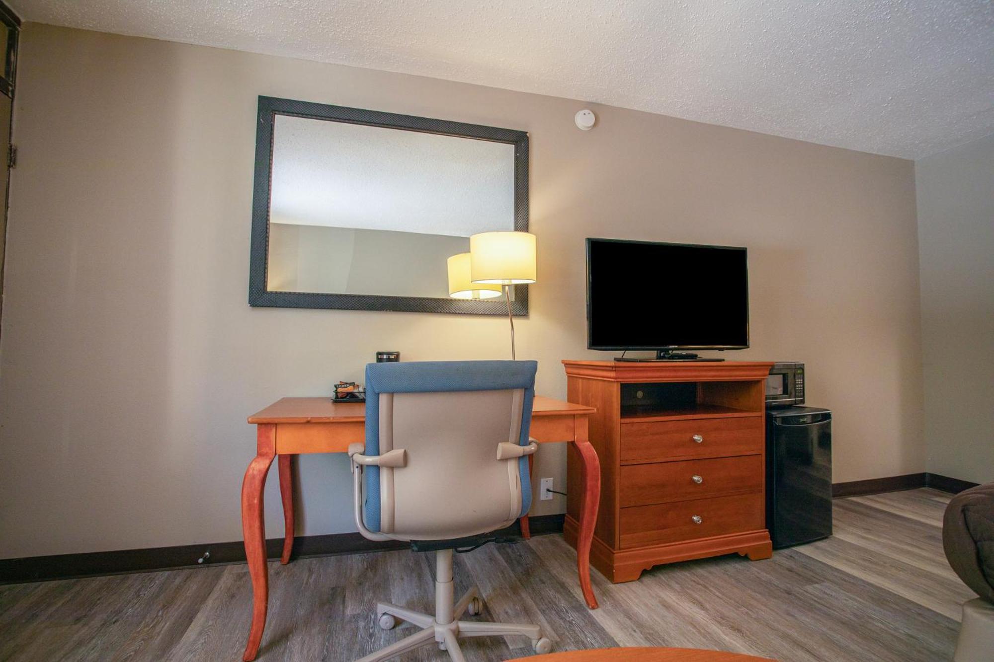 Oyo Hotel Greensboro East I 40 Dış mekan fotoğraf