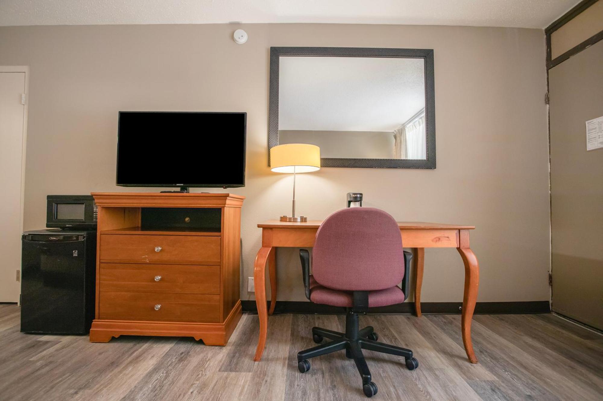 Oyo Hotel Greensboro East I 40 Dış mekan fotoğraf