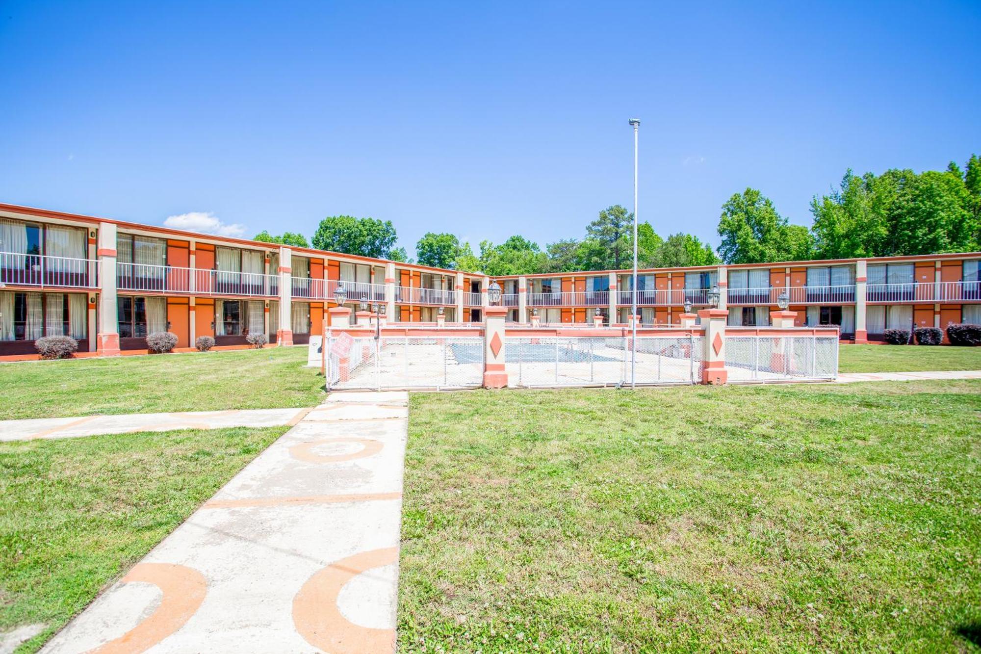 Oyo Hotel Greensboro East I 40 Dış mekan fotoğraf