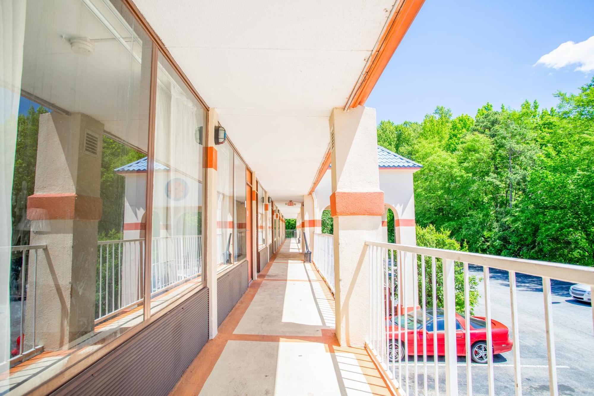 Oyo Hotel Greensboro East I 40 Dış mekan fotoğraf